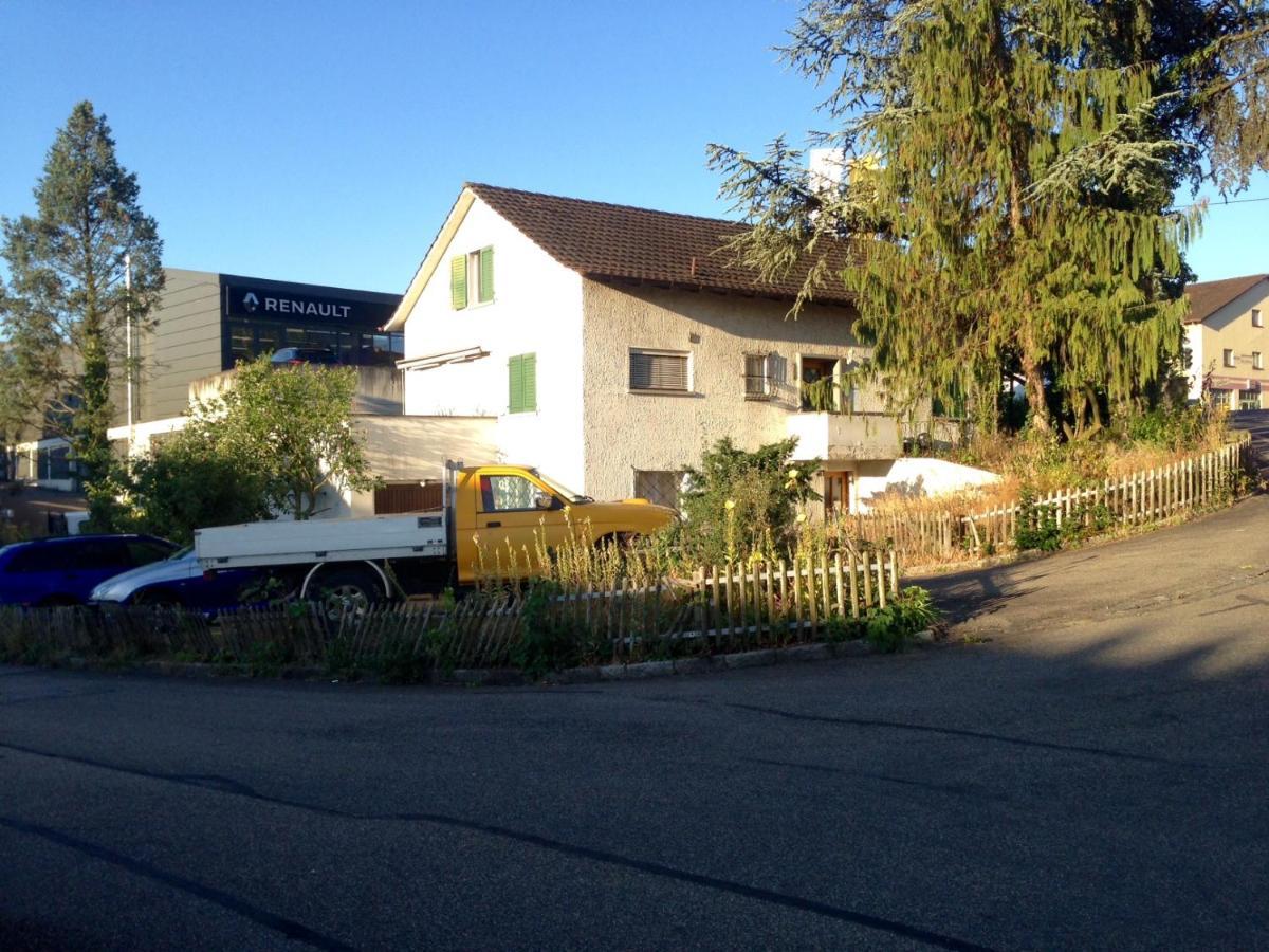 Baselhostel Fullinsdorf Esterno foto